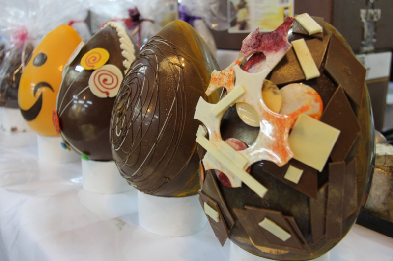 boulangerie-ARTIGUES-min_chocolate_factory_eggs_easter-897028